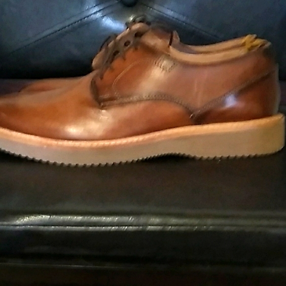 Brand: Steve madden Neptune Oxford, Color: Cognac, Size: 8.5 - Picture 2 of 5